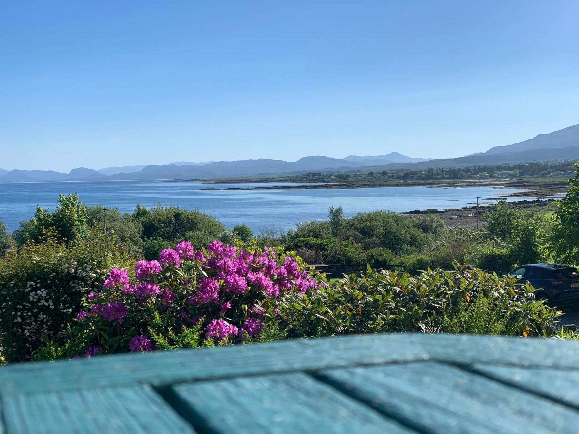 Skye Basecamp Hostel, Broadford Bay, Isle Of Skye エクステリア 写真