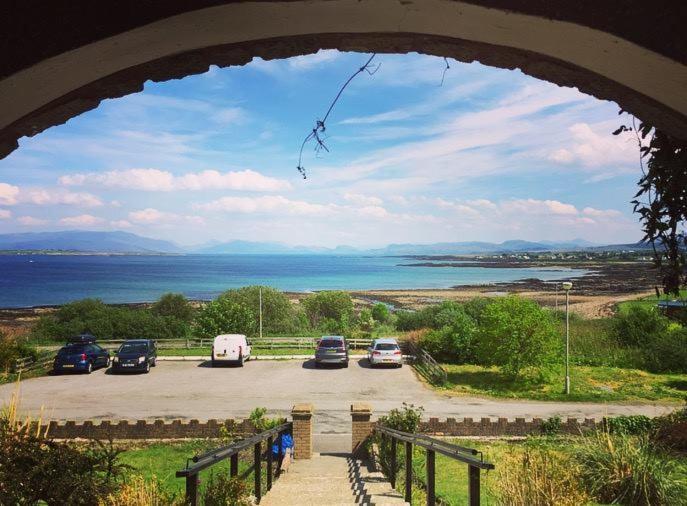 Skye Basecamp Hostel, Broadford Bay, Isle Of Skye エクステリア 写真